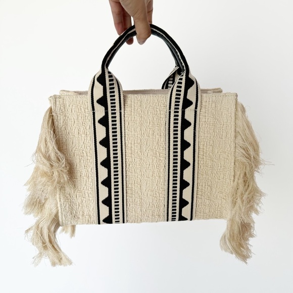 Fringe shopper bag - Picture 8 of 13